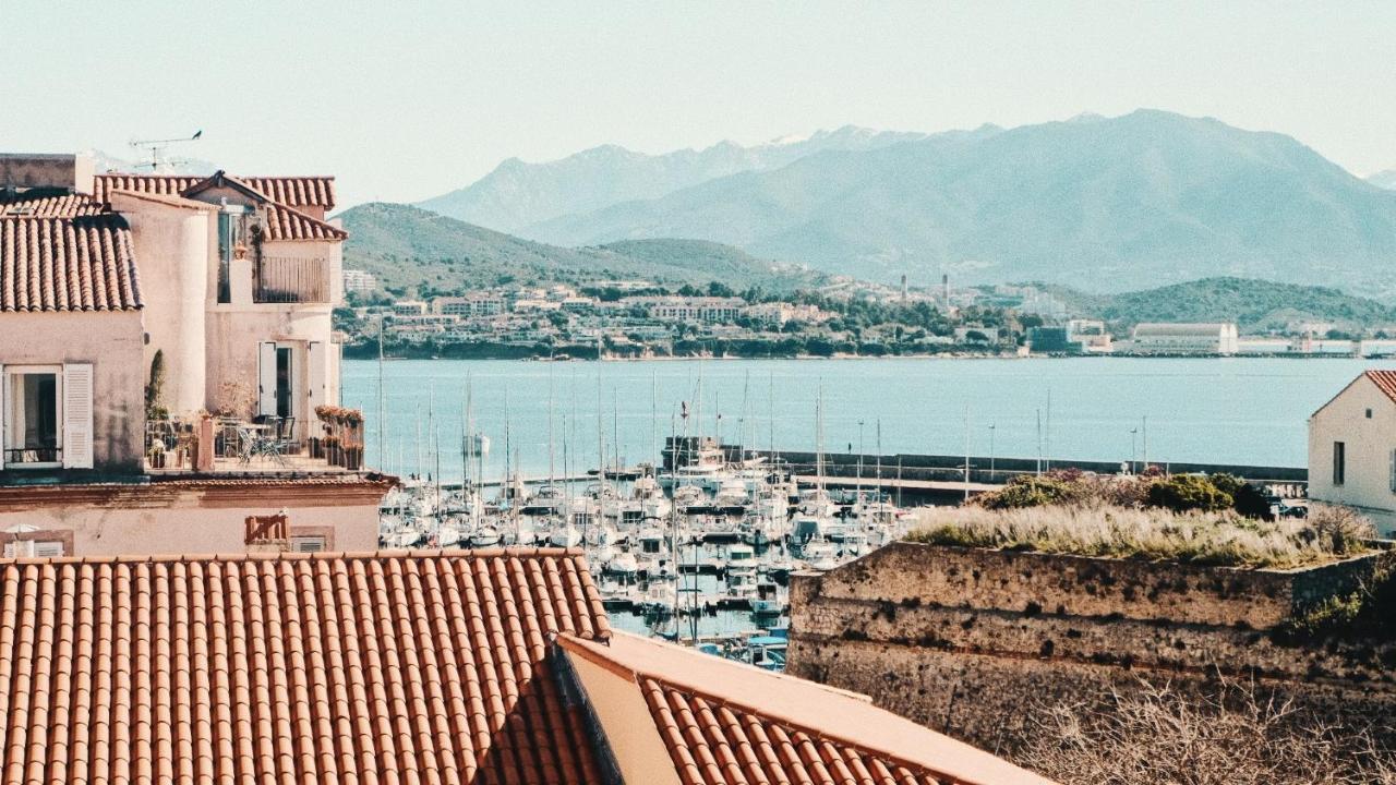 Hotel San Carlu Citadelle Ajaccio Аячо Екстериор снимка