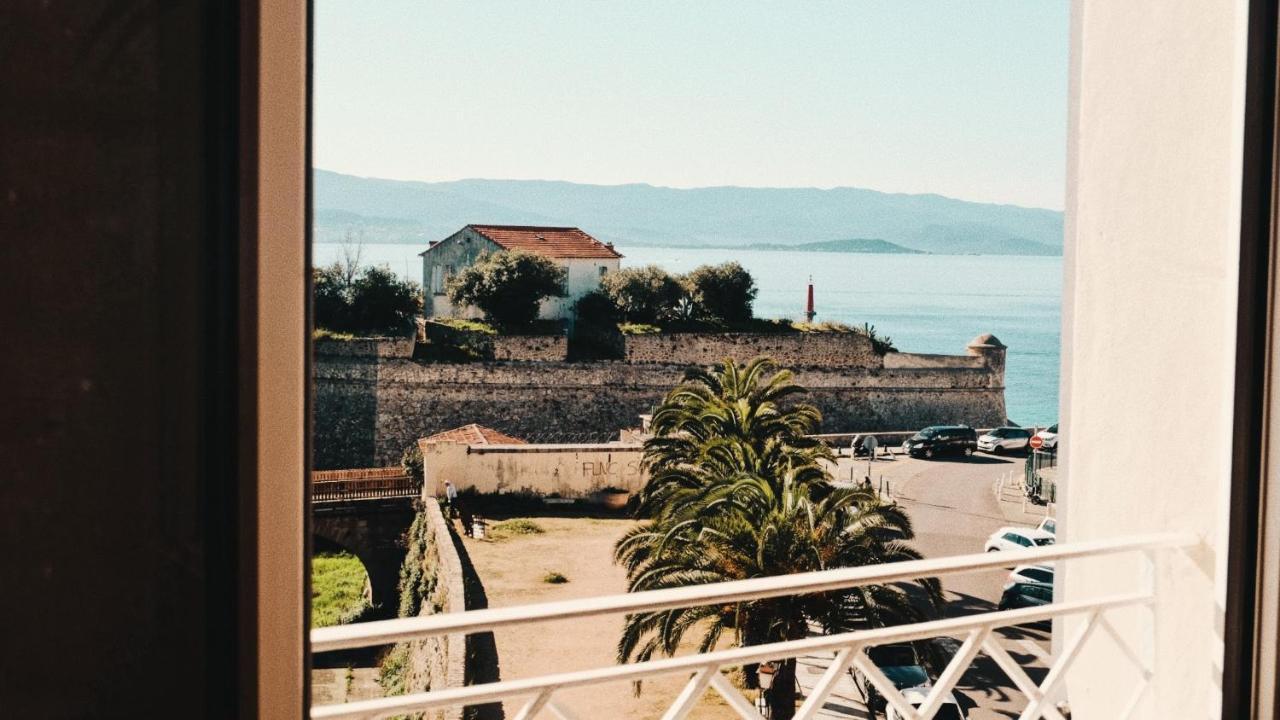 Hotel San Carlu Citadelle Ajaccio Аячо Екстериор снимка
