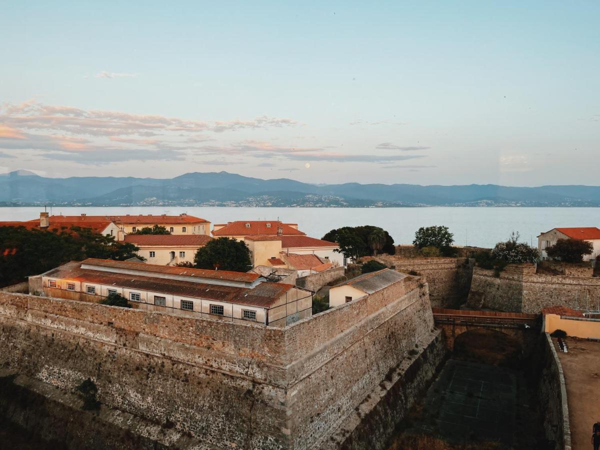 Hotel San Carlu Citadelle Ajaccio Аячо Екстериор снимка