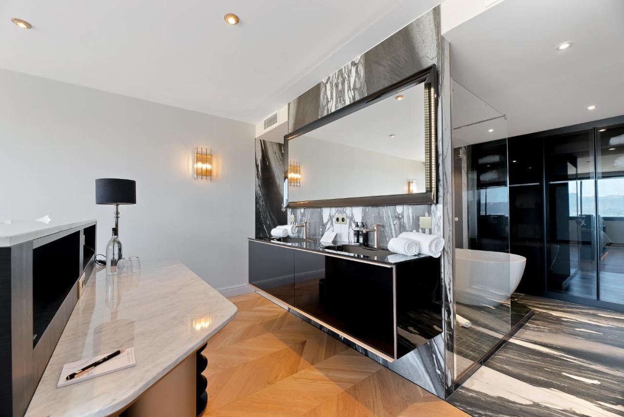 Hotel San Carlu Citadelle Ajaccio Аячо Екстериор снимка