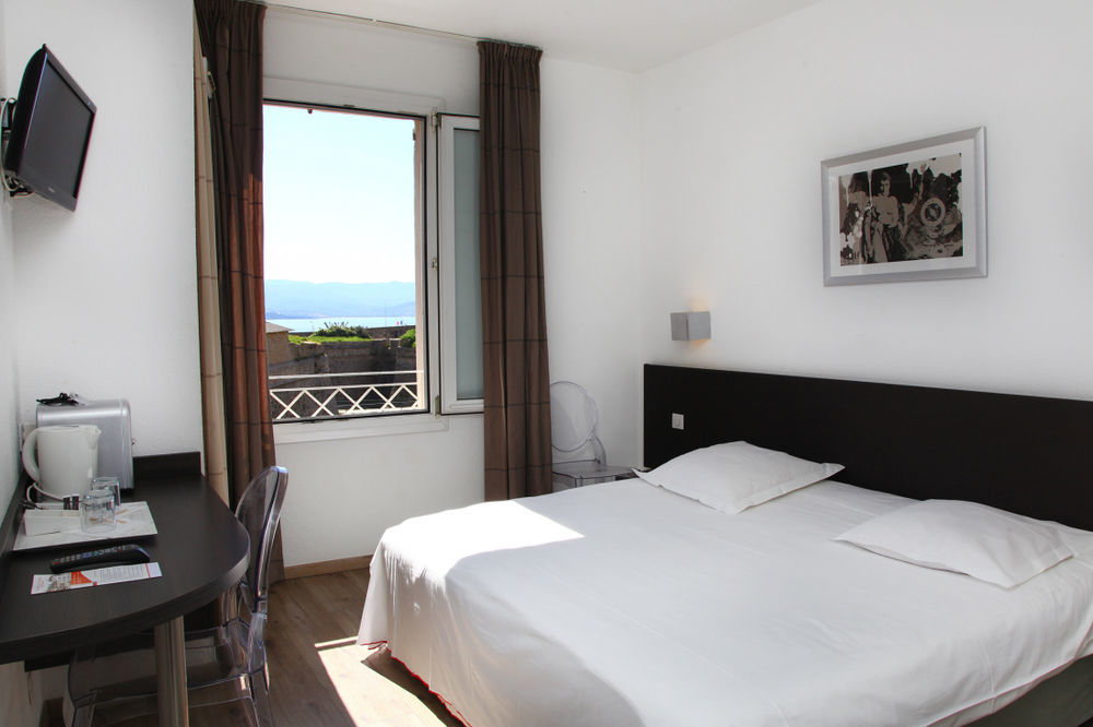 Hotel San Carlu Citadelle Ajaccio Аячо Екстериор снимка